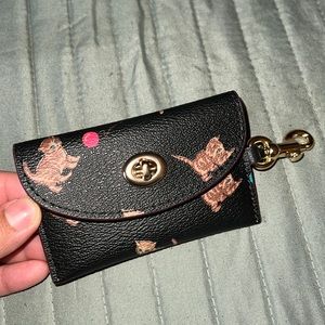 Coach turn lock card case with cat